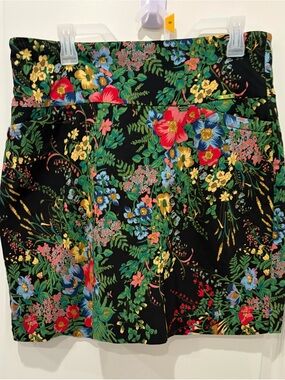 Gorgeous Swing Control Floral Golf Skort / Skirt | Size 12 | EUC